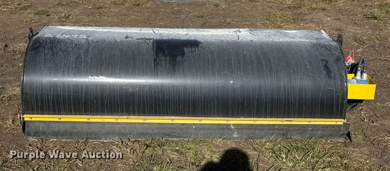 image for item EN0069 2025 Future BS72 skid steer broom