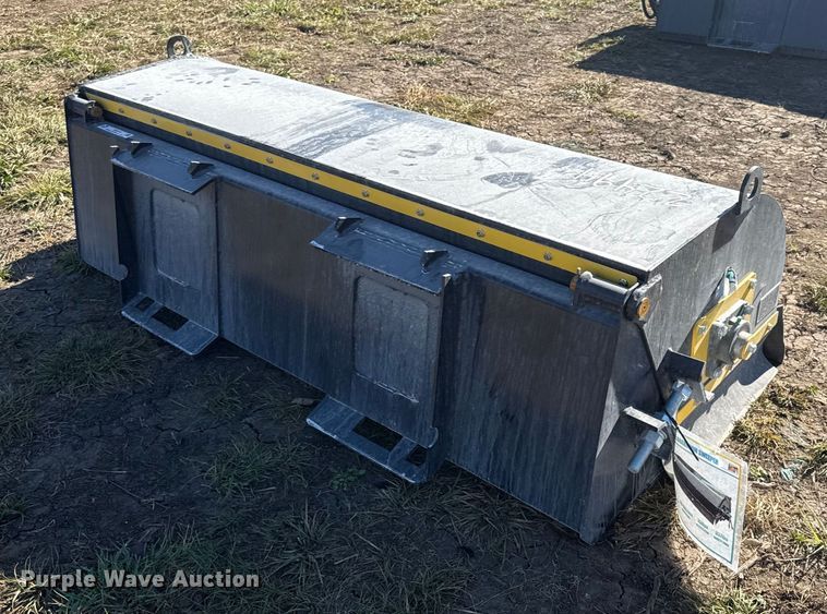 image for item EN0070 2025 Future BS72 skid steer broom