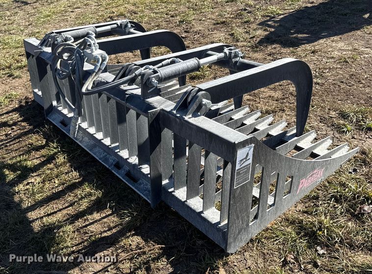 image for item EN0074 Pabreak skid steer grapple bucket