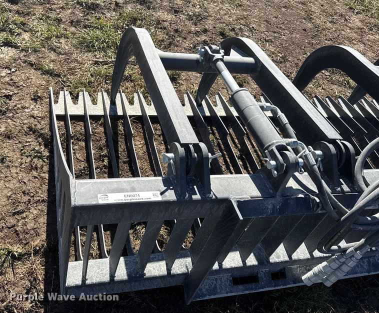 image for item EN0074 Pabreak skid steer grapple bucket