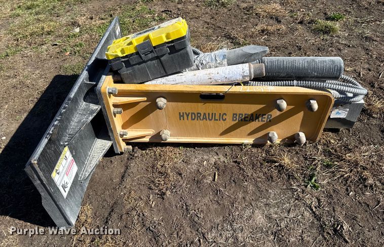 image for item EN0077 2025 Wolverine CB-11-750F skid steer breaker