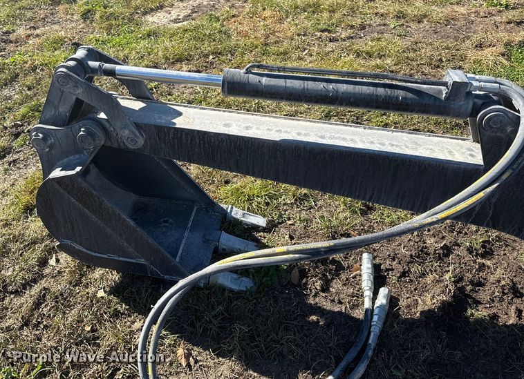 image for item EN0079 Pabreak skid steer backhoe