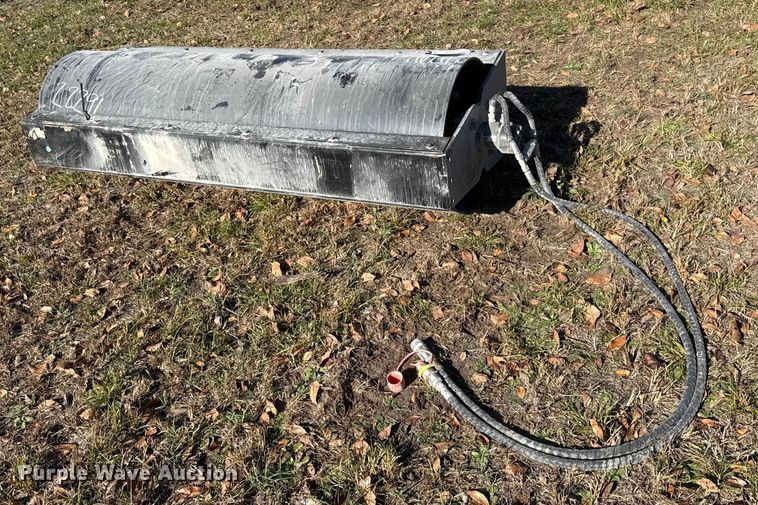 image for item EN0080 2025 Future VR72 skid steer vibratory roller