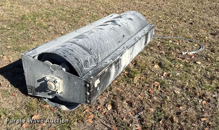 image for item EN0080 2025 Future VR72 skid steer vibratory roller