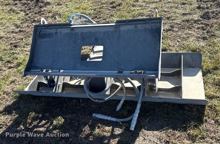 image for item EN0083 Pabreak skid steer plate compactor