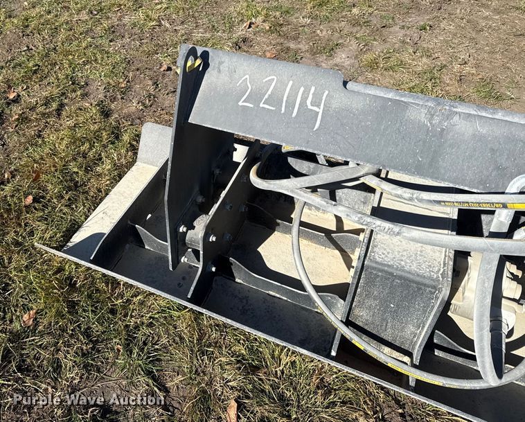 image for item EN0083 Pabreak skid steer plate compactor