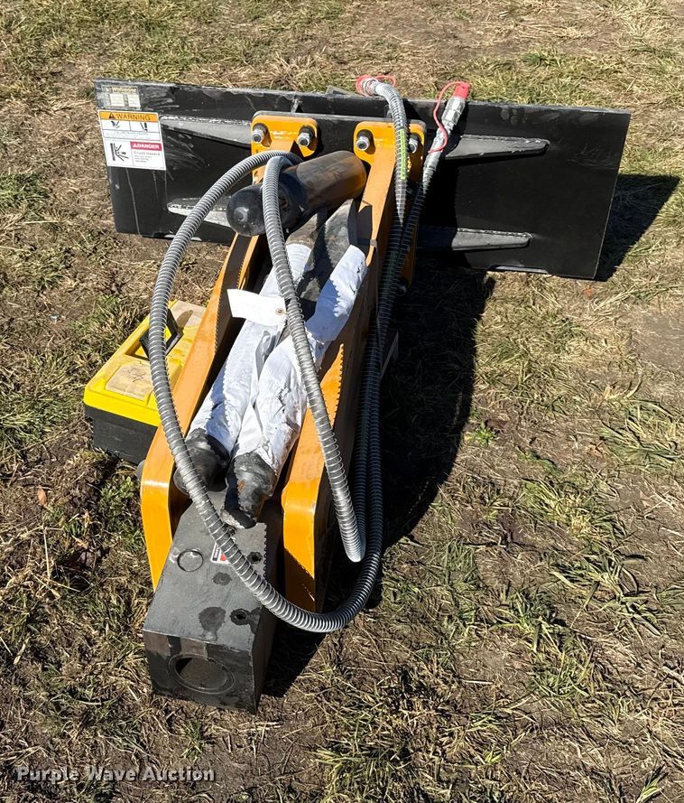 image for item EN0086 2025 Wolverine CB-11-750F skid steer breaker