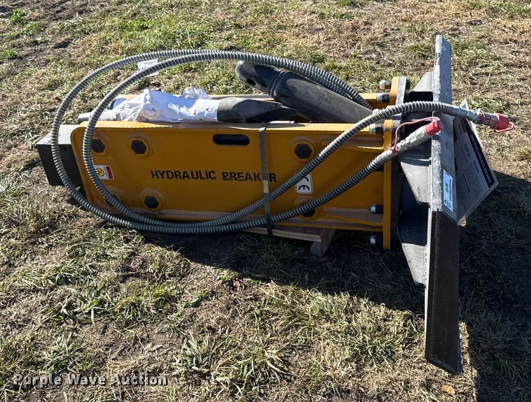 image for item EN0086 2025 Wolverine CB-11-750F skid steer breaker