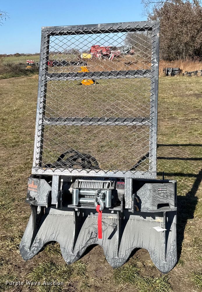 image for item EN0088 LandHonor skid steer winch