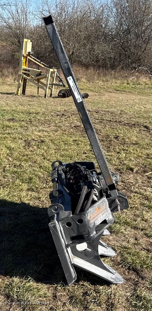 image for item EN0088 LandHonor skid steer winch