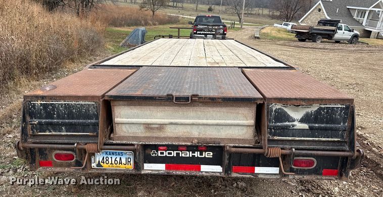 image for item EN0092 2015 Donahue equipment trailer