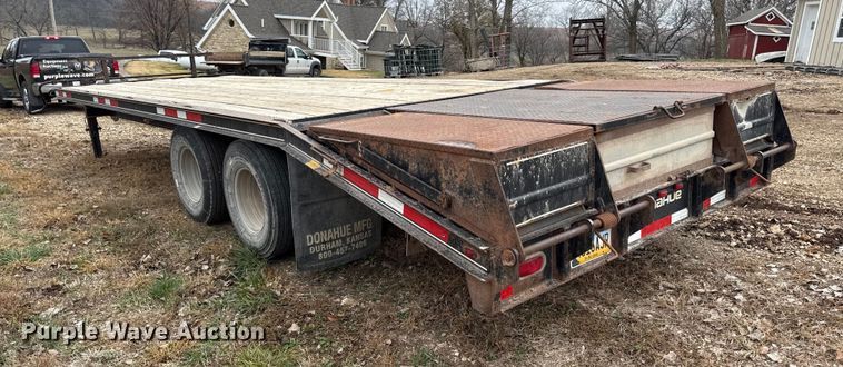 image for item EN0092 2015 Donahue equipment trailer