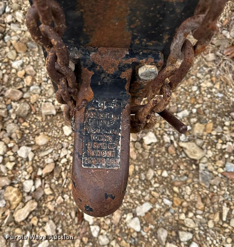 image for item EN0092 2015 Donahue equipment trailer