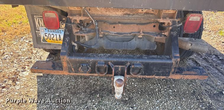 image for item EN0093 2015 Ford F550 Crew Cab dump truck