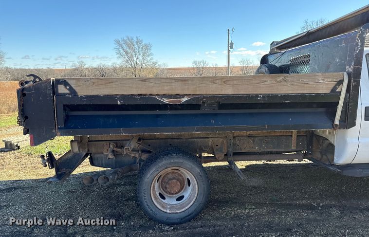 image for item EN0093 2015 Ford F550 Crew Cab dump truck