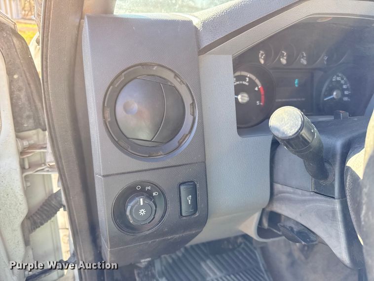 image for item EN0093 2015 Ford F550 Crew Cab dump truck