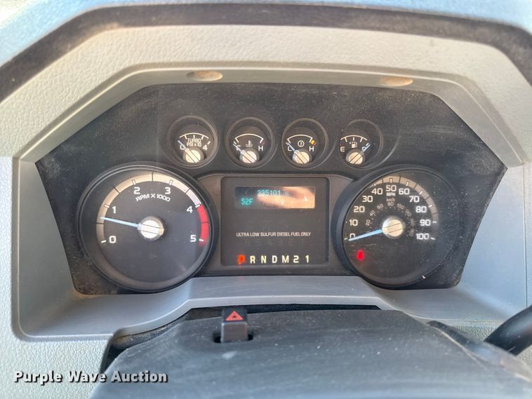 image for item EN0093 2015 Ford F550 Crew Cab dump truck