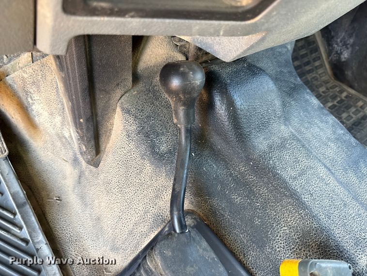 image for item EN0093 2015 Ford F550 Crew Cab dump truck