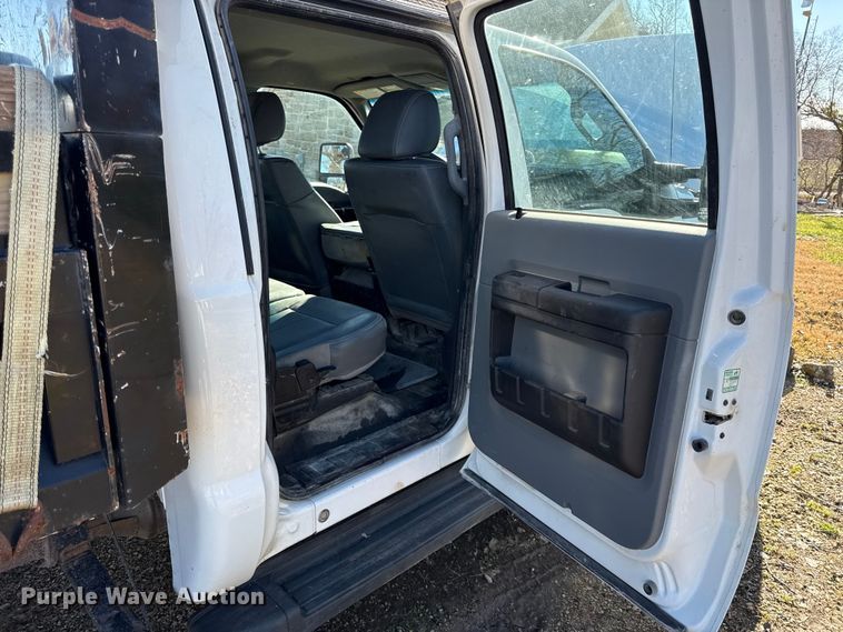 image for item EN0093 2015 Ford F550 Crew Cab dump truck