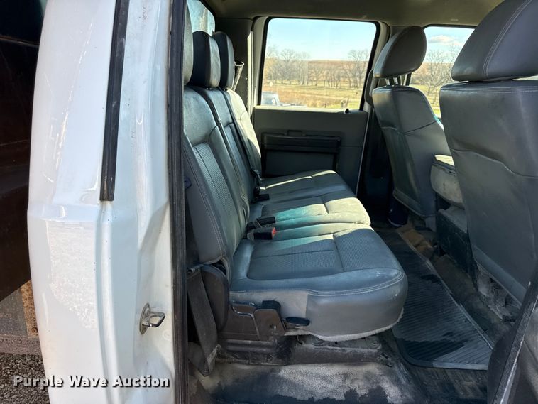 image for item EN0093 2015 Ford F550 Crew Cab dump truck