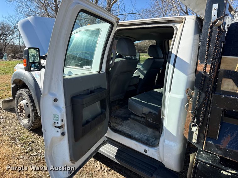 image for item EN0093 2015 Ford F550 Crew Cab dump truck