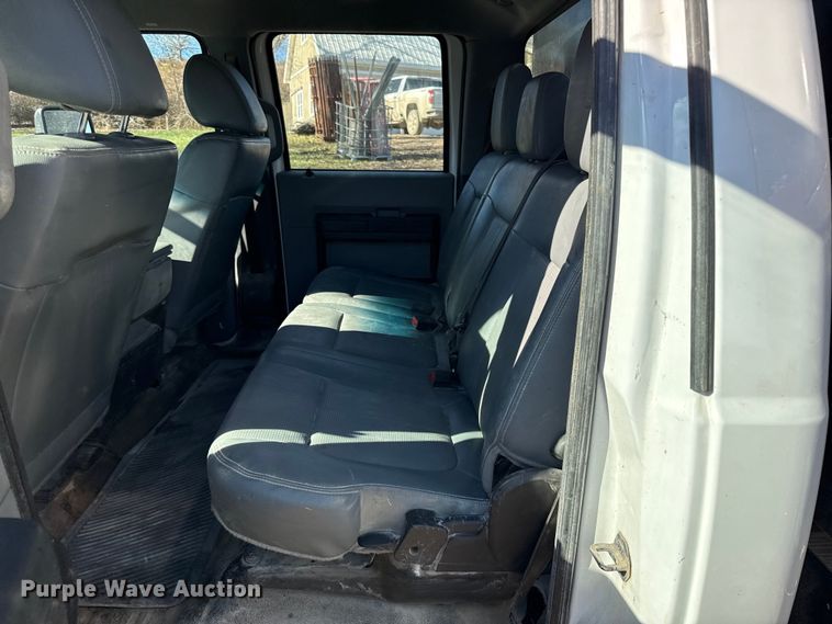 image for item EN0093 2015 Ford F550 Crew Cab dump truck