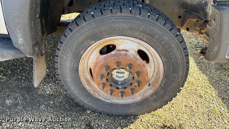 image for item EN0093 2015 Ford F550 Crew Cab dump truck