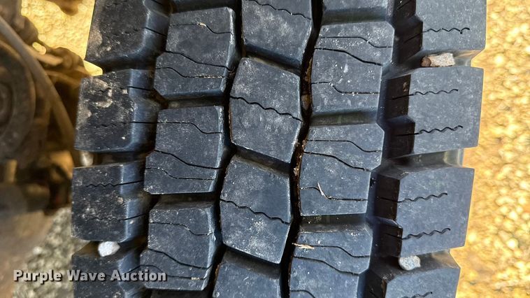 image for item EN0093 2015 Ford F550 Crew Cab dump truck