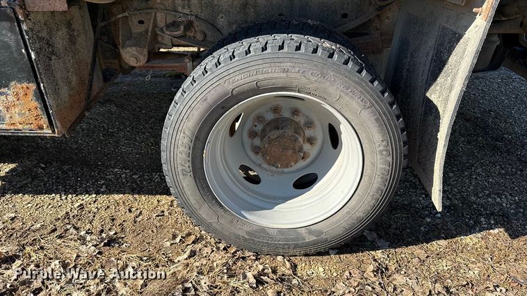 image for item EN0093 2015 Ford F550 Crew Cab dump truck