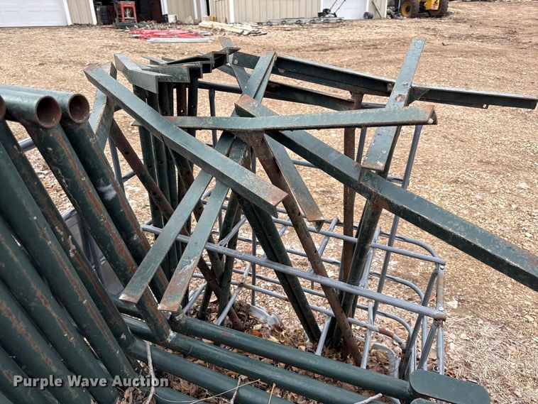 image for item EN0094 Veneer scaffolding