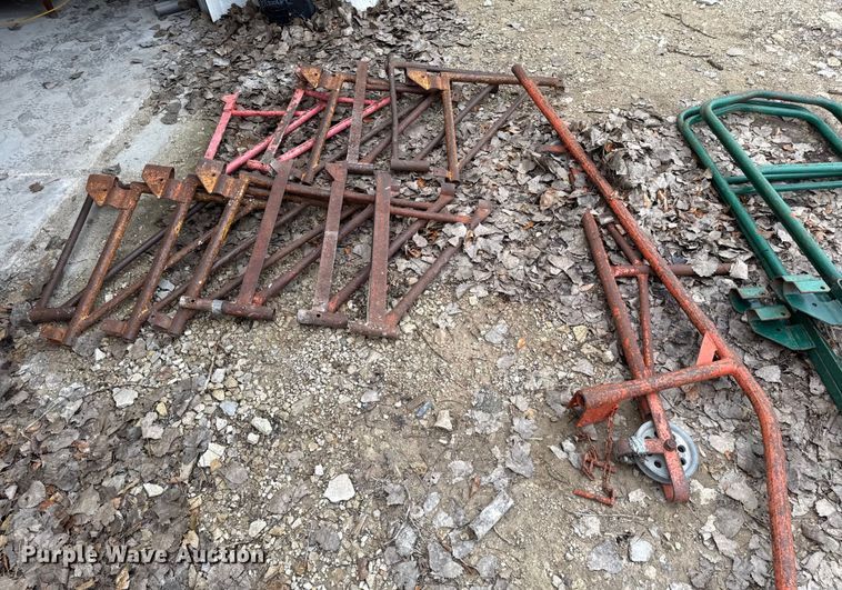 image for item EN0096 Scaffolding