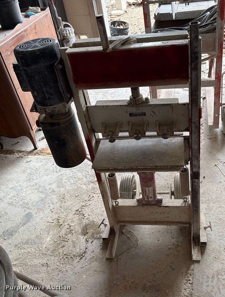 image for item EN0098 Parker  stone splitter