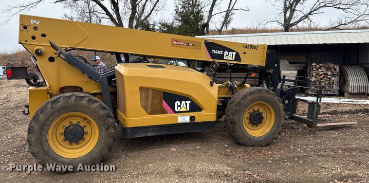 MANIPULADOR 2015 CATERPILLAR