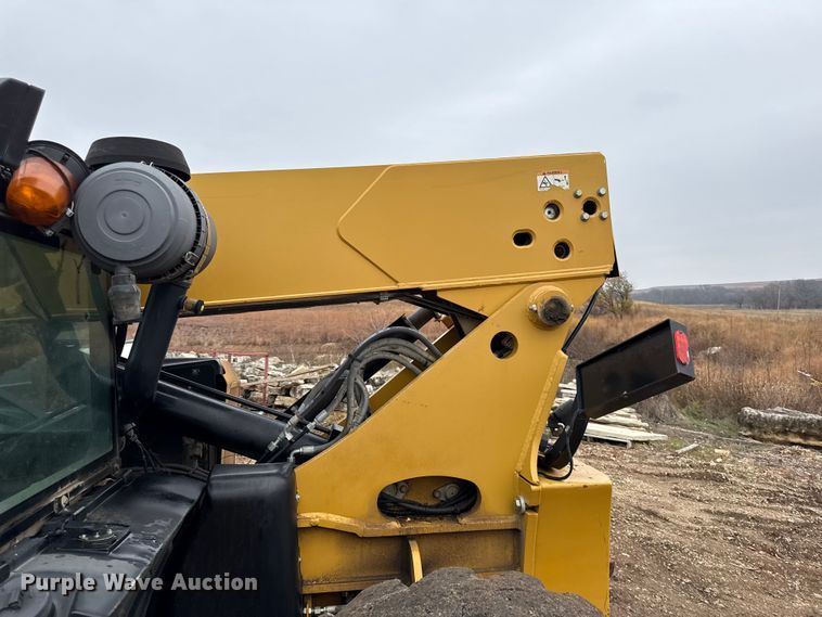 image for item EN0101 2015 Caterpillar TL642C telehandler