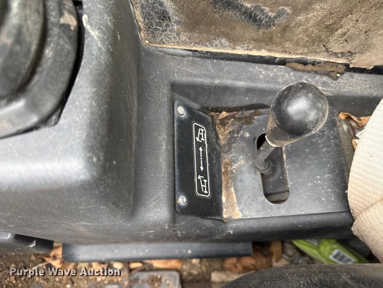 image for item EN0101 2015 Caterpillar TL642C telehandler