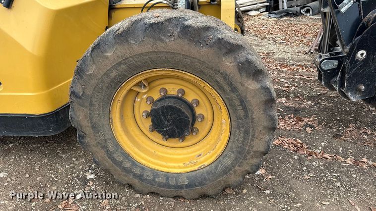 image for item EN0101 2015 Caterpillar TL642C telehandler