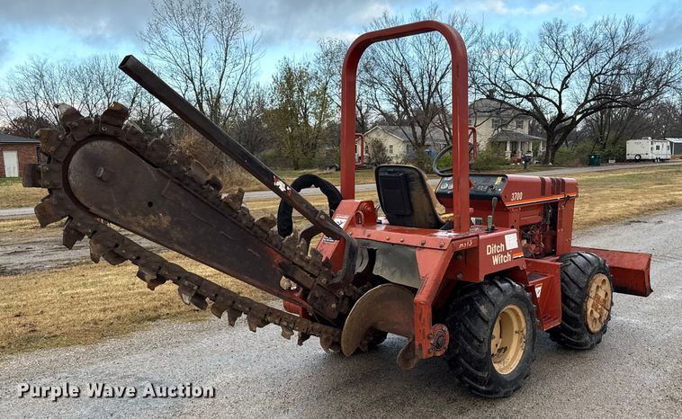 image for item EN0103 2004 Ditch Witch 3700 trencher
