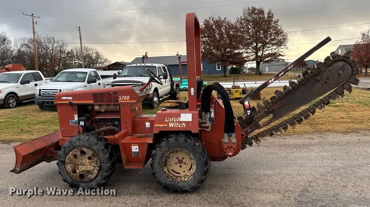 image for item EN0103 2004 Ditch Witch 3700 trencher