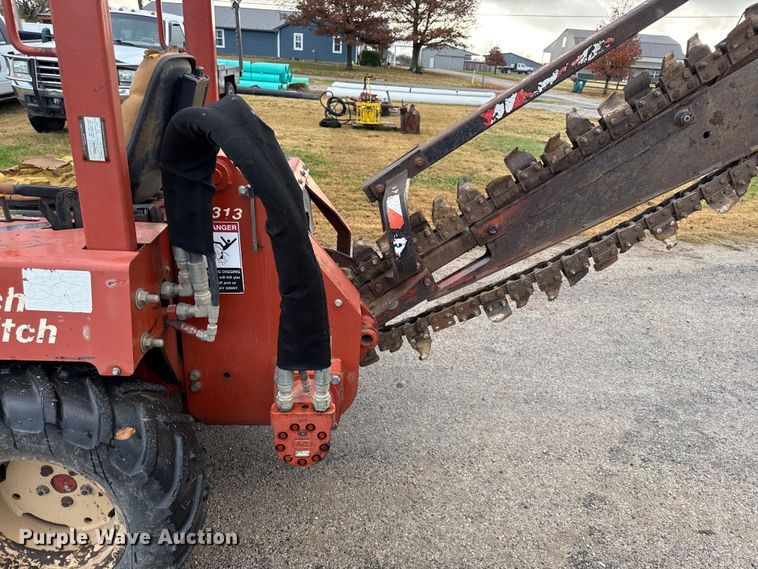 image for item EN0103 2004 Ditch Witch 3700 trencher