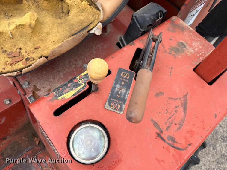 image for item EN0103 2004 Ditch Witch 3700 trencher