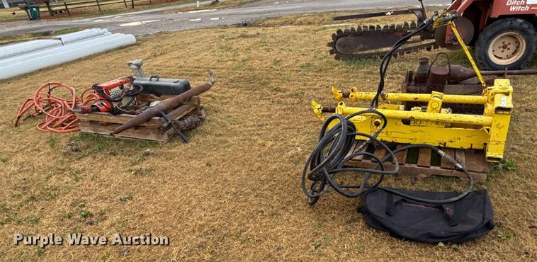 image for item EN0104 Ditch Witch Roto Witch piercing mole