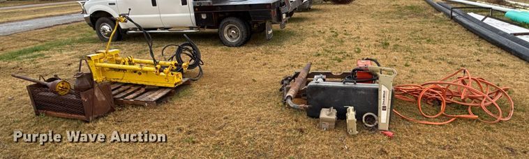 image for item EN0104 Ditch Witch Roto Witch piercing mole