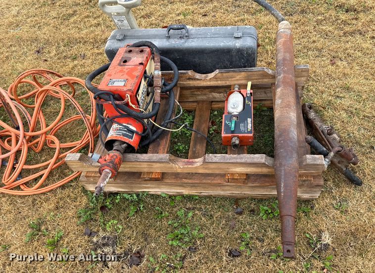 image for item EN0104 Ditch Witch Roto Witch piercing mole