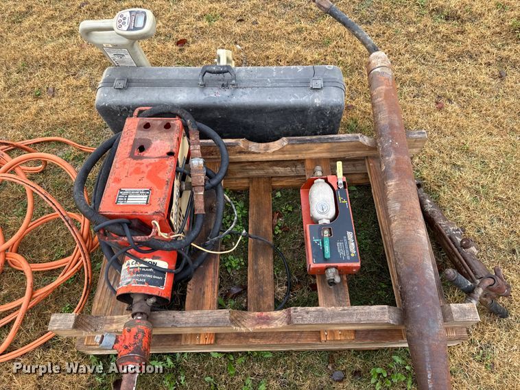 image for item EN0104 Ditch Witch Roto Witch piercing mole