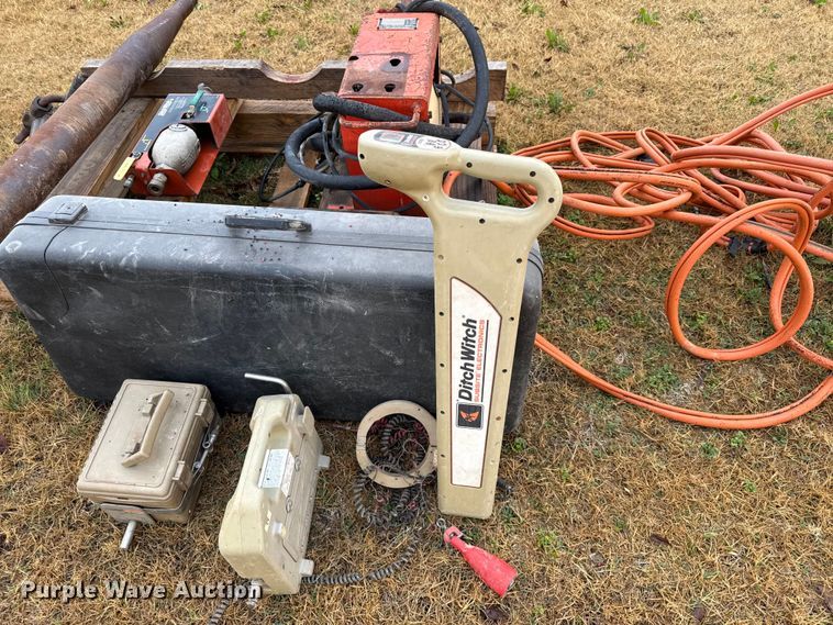 image for item EN0104 Ditch Witch Roto Witch piercing mole