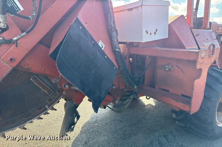 image for item EN0108 1996 Ditch Witch R100 rock saw