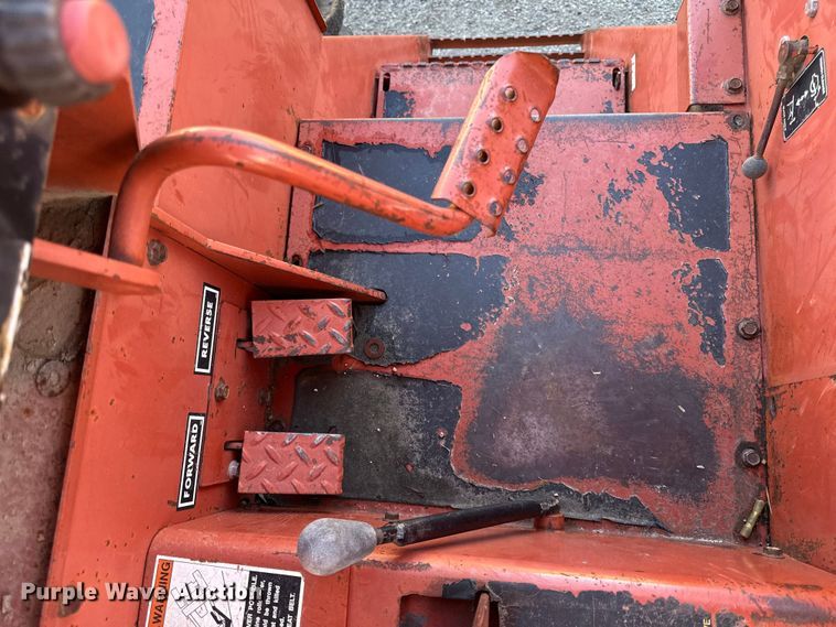 image for item EN0108 1996 Ditch Witch R100 rock saw