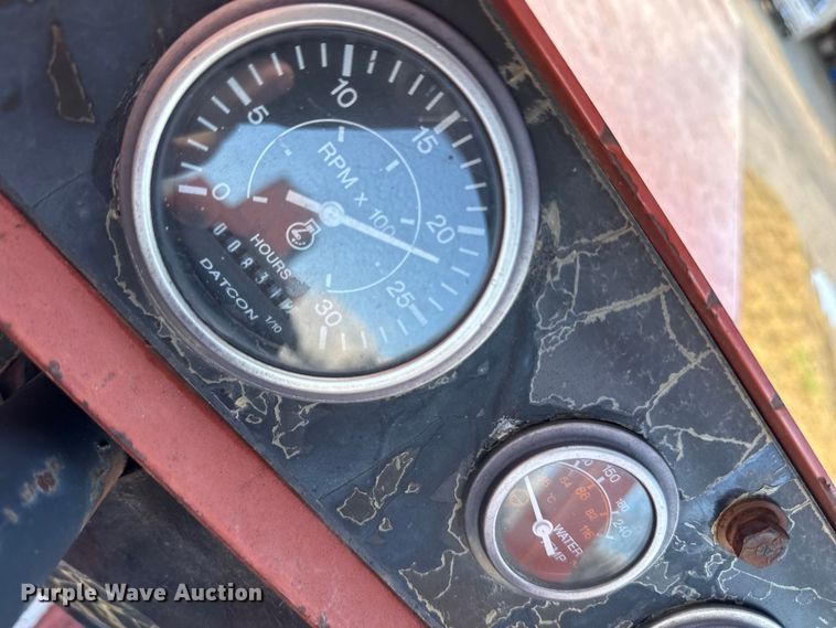 image for item EN0108 1996 Ditch Witch R100 rock saw