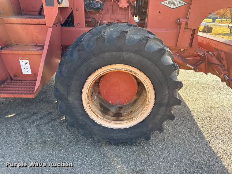 image for item EN0108 1996 Ditch Witch R100 rock saw