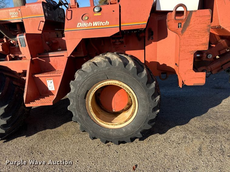 image for item EN0108 1996 Ditch Witch R100 rock saw